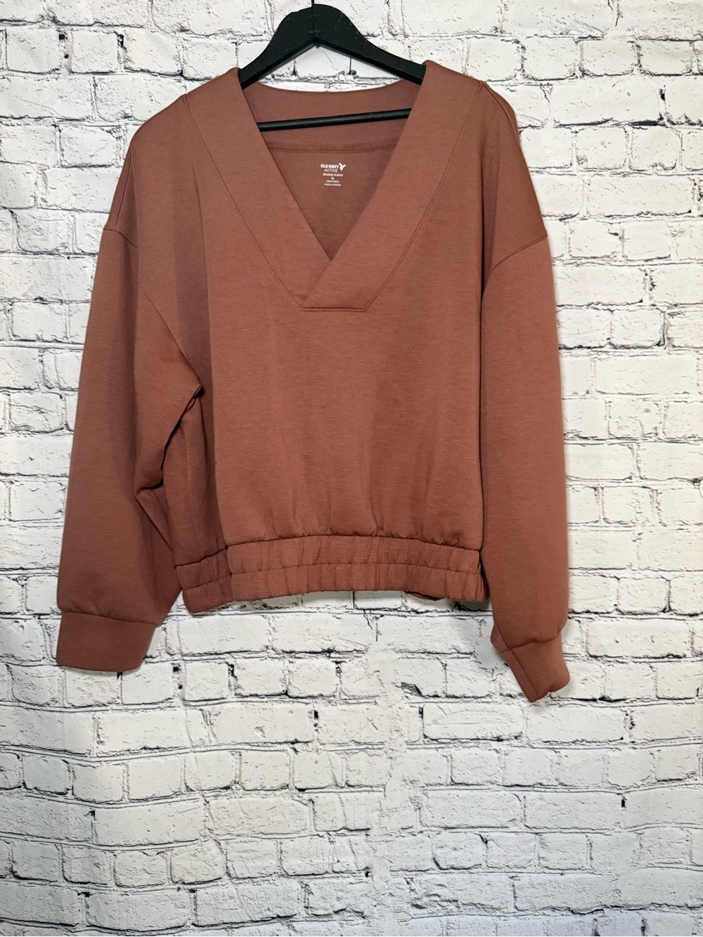 Old navy. Active brown crop sweatshirt. Size XL